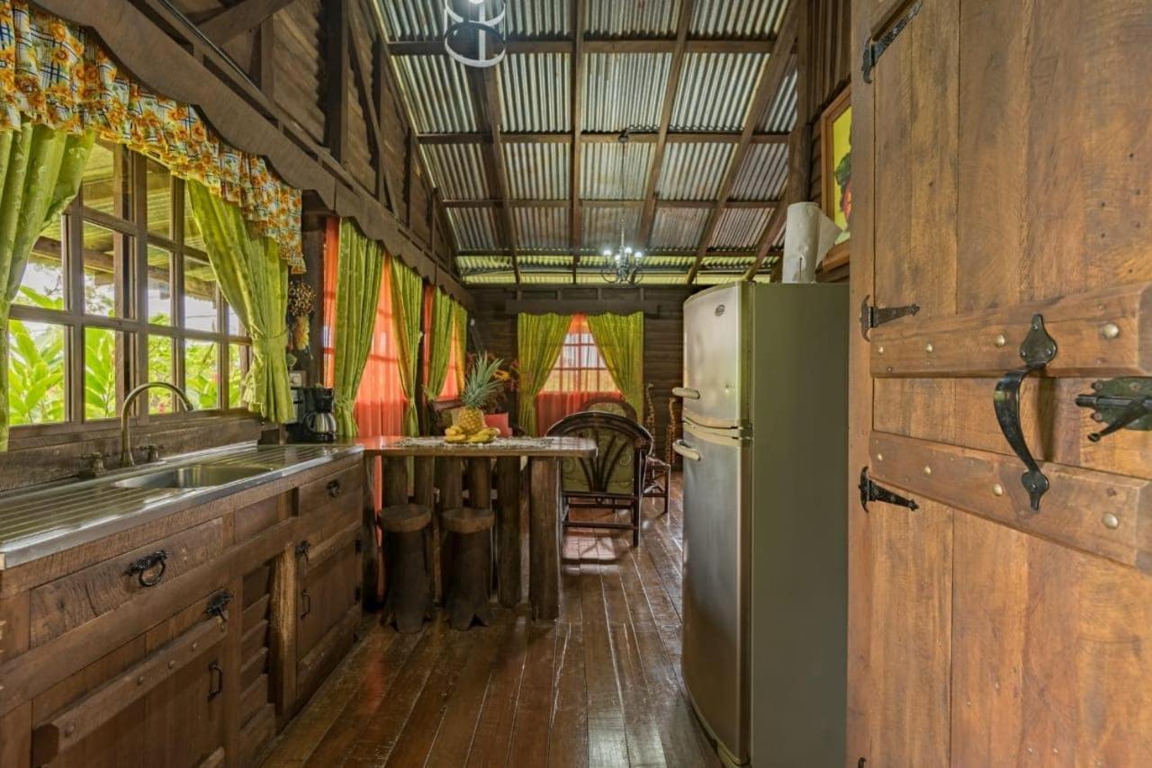 Cabanas Montanas Del Tenorio Rio Celeste Экстерьер фото